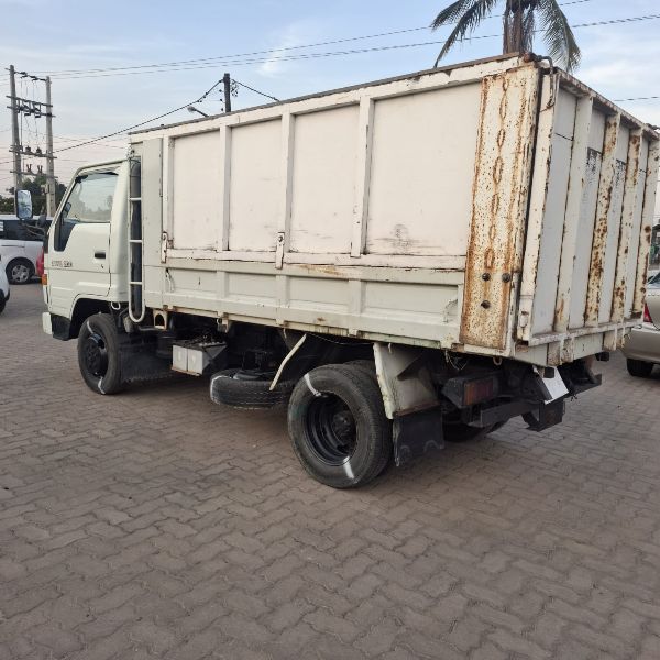 31461  TOYOTA DYNA  1994  