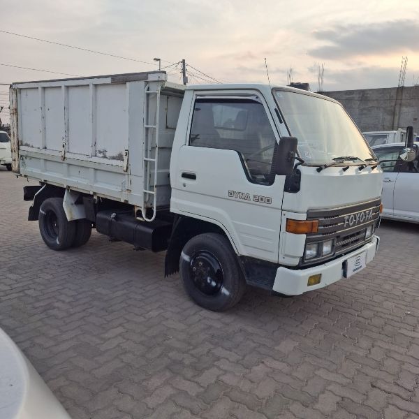  31461  TOYOTA DYNA  1994  