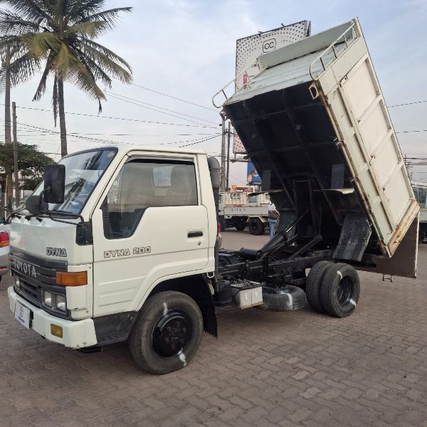  31461  TOYOTA DYNA  1994  
