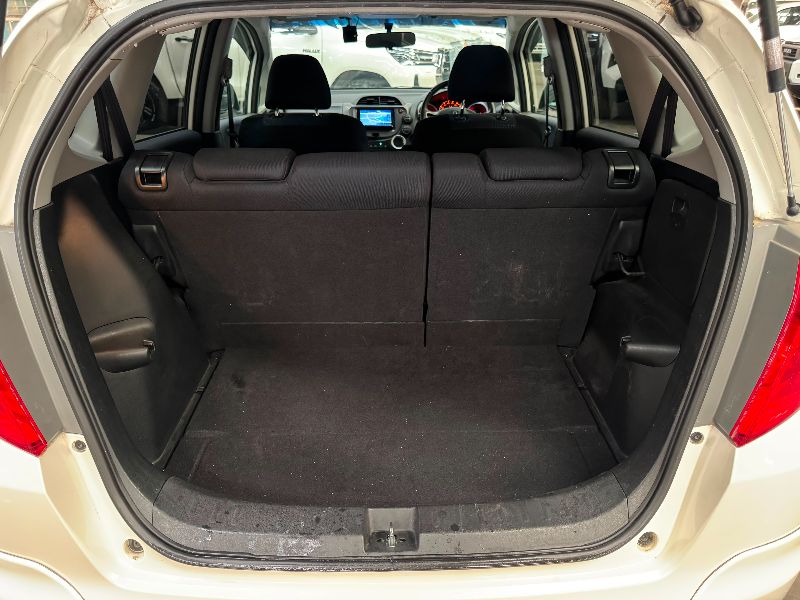  31468  HONDA FIT  2010  