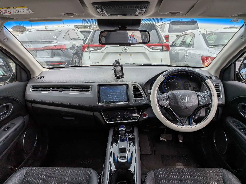  31474  HONDA VEZEL  2017  