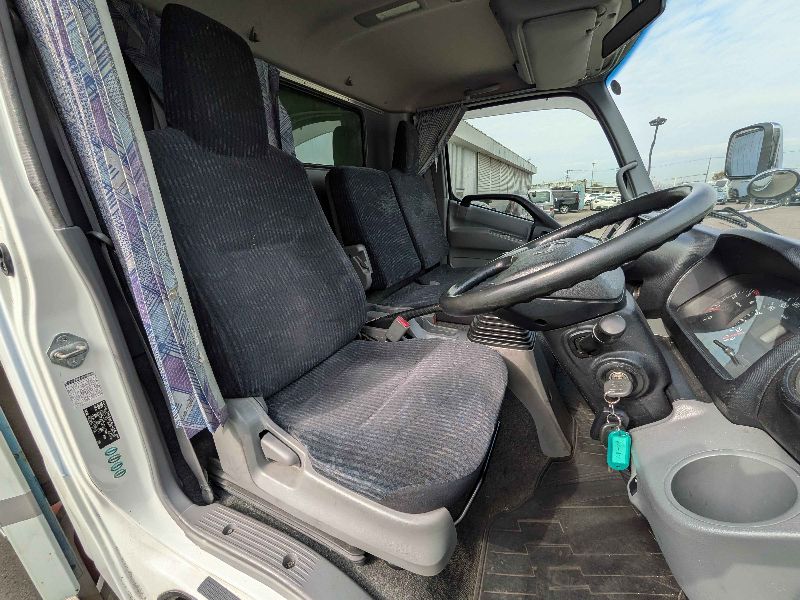 31475  HINO DUTRO  2013  