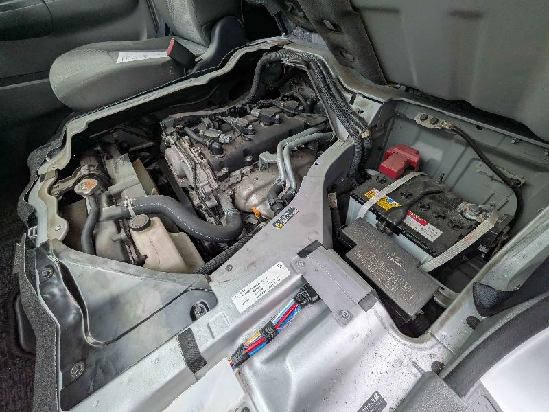  31476  NISSAN CARAVAN  2017  