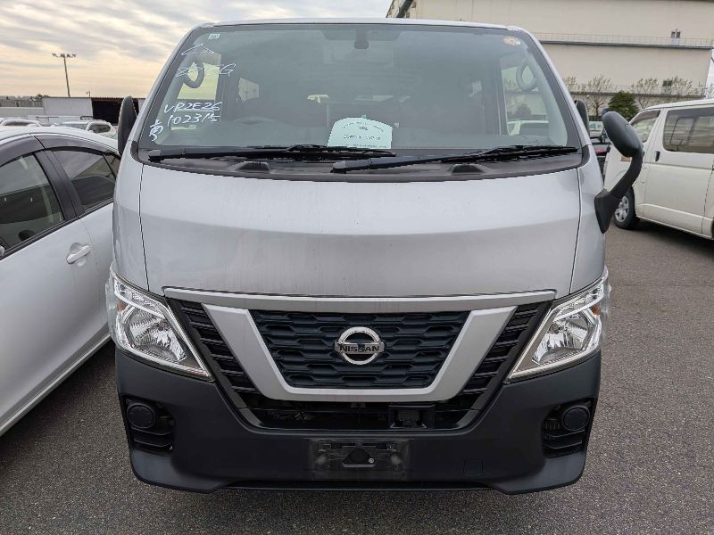  31476  NISSAN CARAVAN  2017  