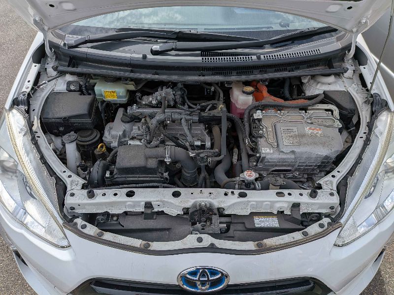  31478  TOYOTA AQUA  2017  