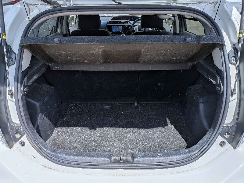  31478  TOYOTA AQUA  2017  
