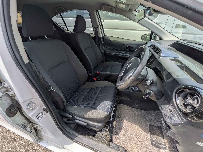  31478  TOYOTA AQUA  2017  