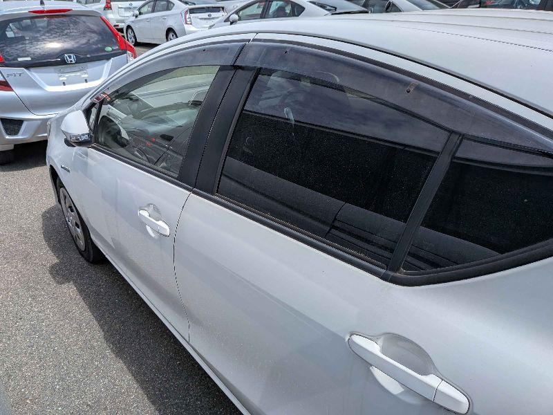  31478  TOYOTA AQUA  2017  