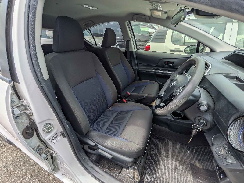  31481  TOYOTA AQUA  2018  