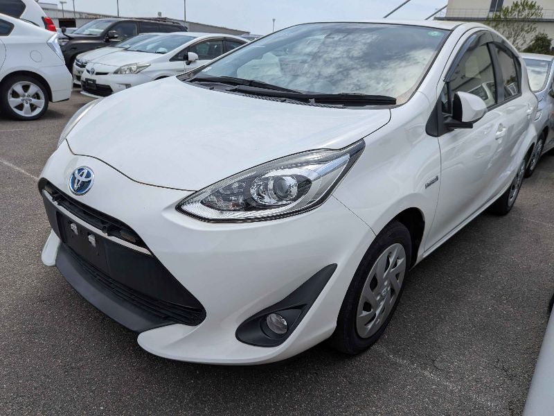  31481  TOYOTA AQUA  2018  