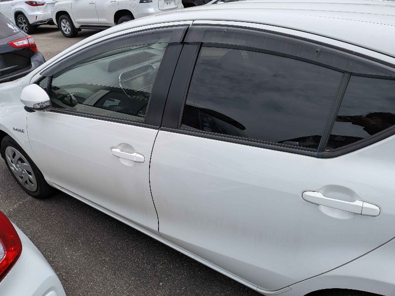  31481  TOYOTA AQUA  2018  