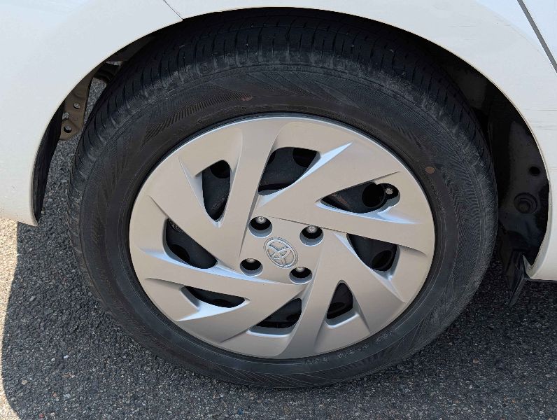  31483  TOYOTA AQUA  2017  