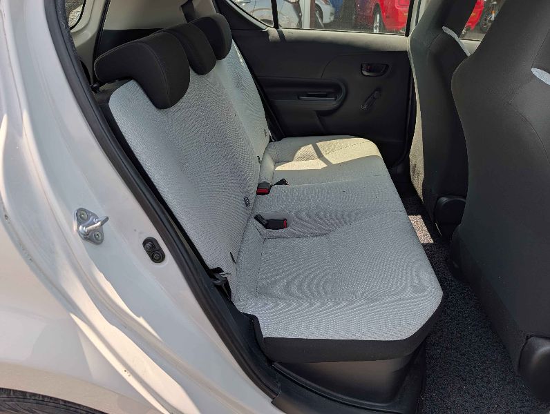  31483  TOYOTA AQUA  2017  