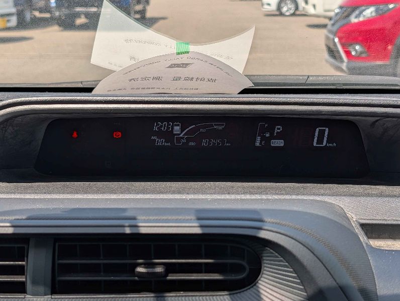  31483  TOYOTA AQUA  2017  