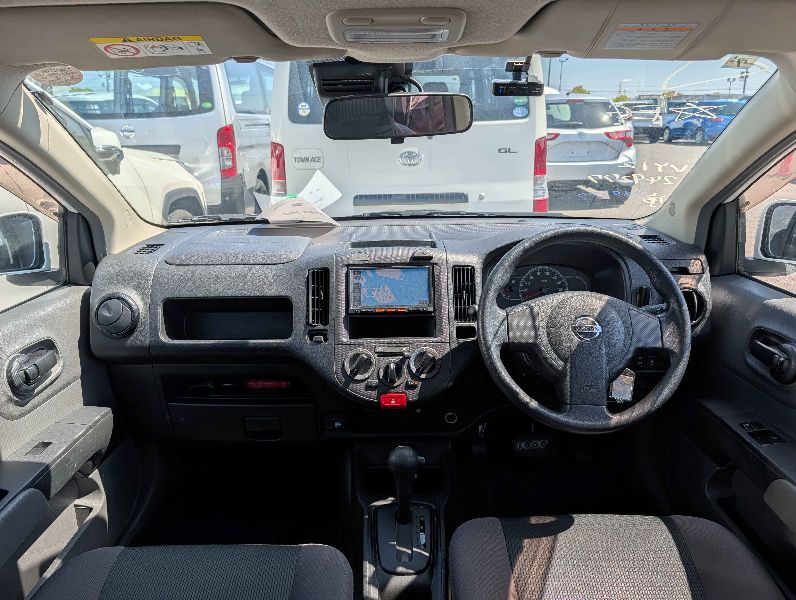  31484  NISSAN AD  2018  