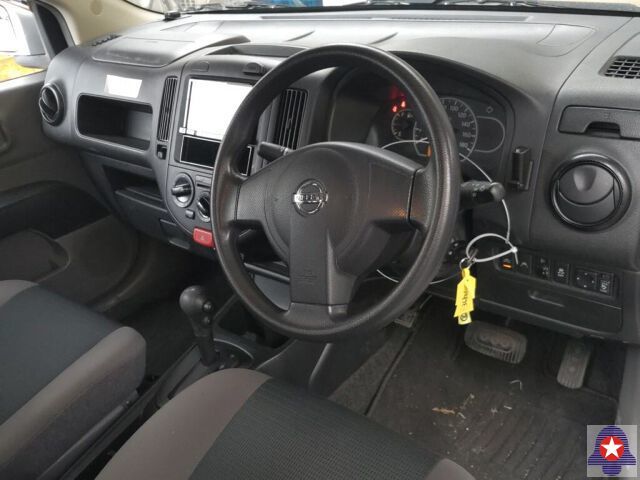  31485  NISSAN AD  2017  