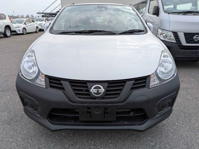  31485  NISSAN AD  2017  