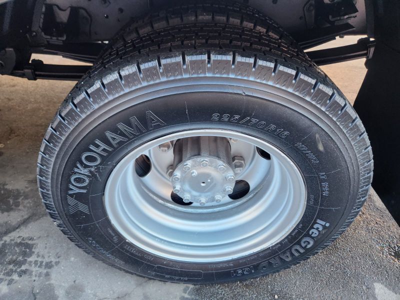  31486  TOYOTA DYNA  2015  
