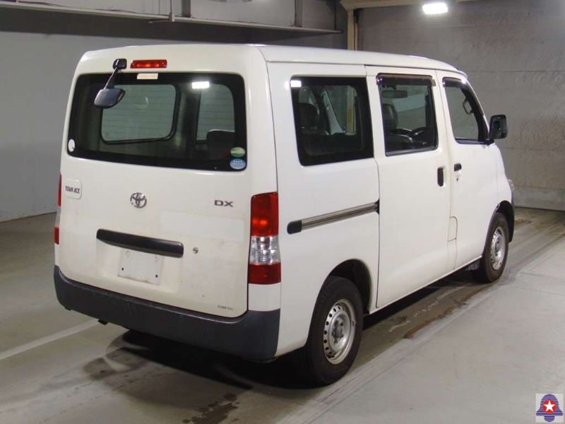  31490  TOYOTA TOWNACE  2018  
