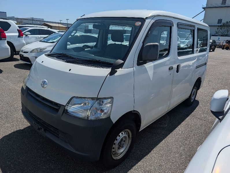  31490  TOYOTA TOWNACE  2018  