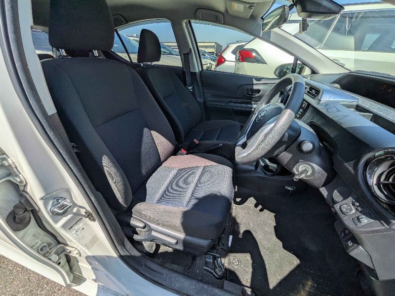  31491  TOYOTA AQUA  2017  