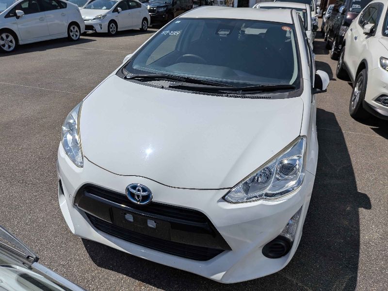  31491  TOYOTA AQUA  2017  