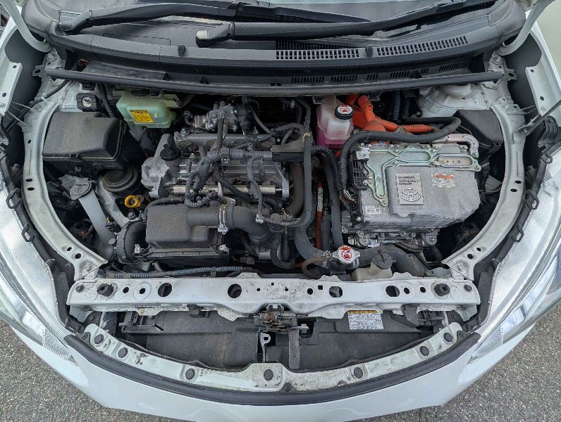  31492  TOYOTA AQUA  2017  