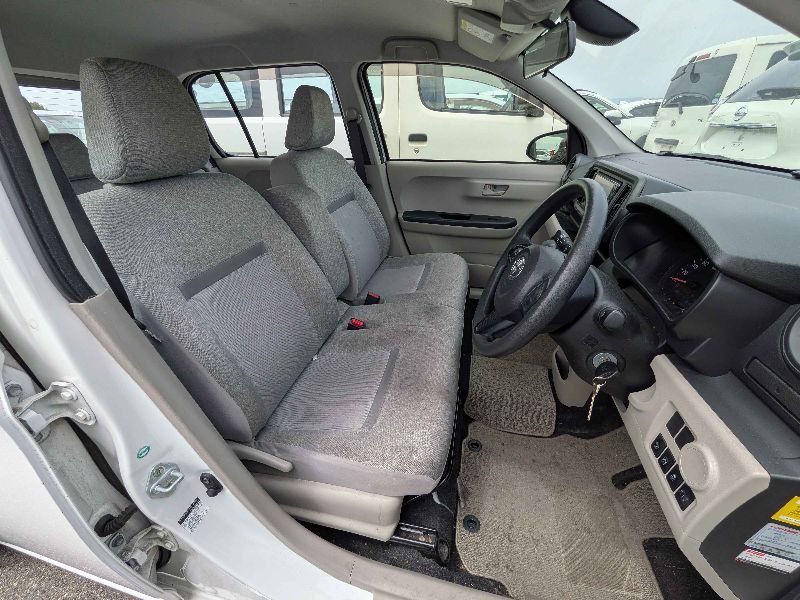  31493  TOYOTA PASSO  2017  