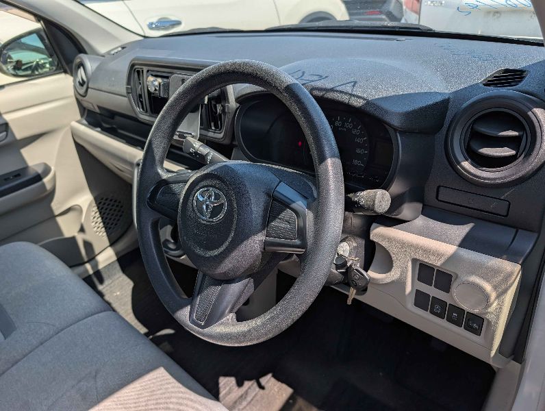  31495  TOYOTA PASSO  2017  