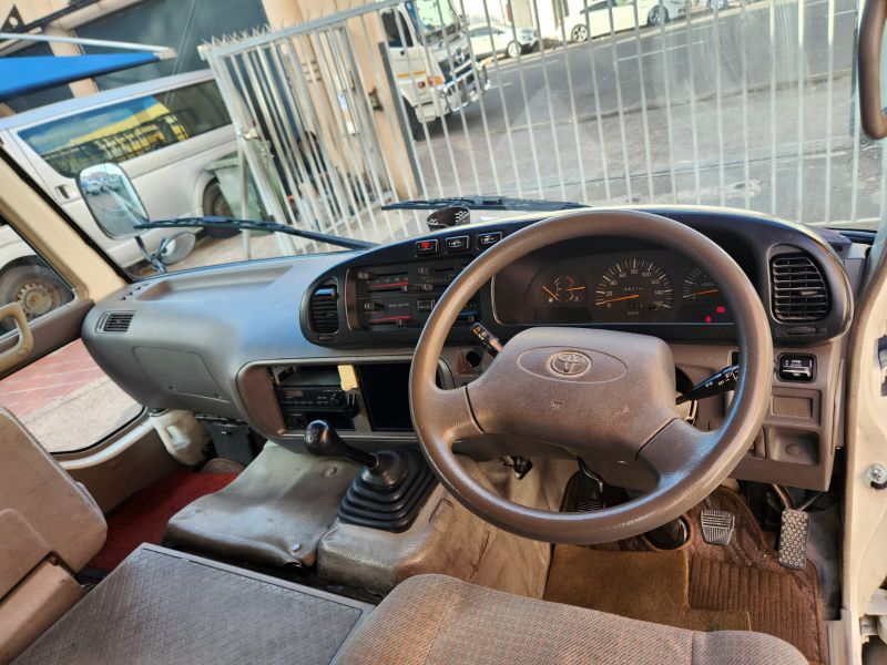  31497  TOYOTA COASTER  2003  