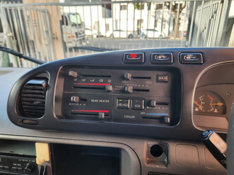  31497  TOYOTA COASTER  2003  