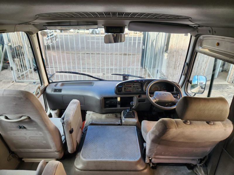  31497  TOYOTA COASTER  2003  