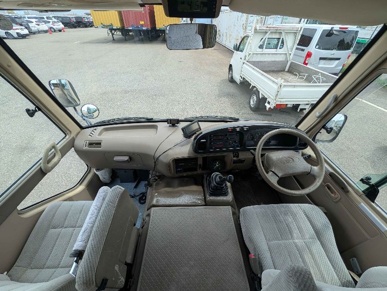  31498  TOYOTA COASTER  2000  
