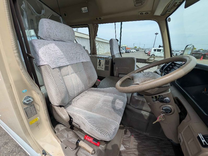  31498  TOYOTA COASTER  2000  