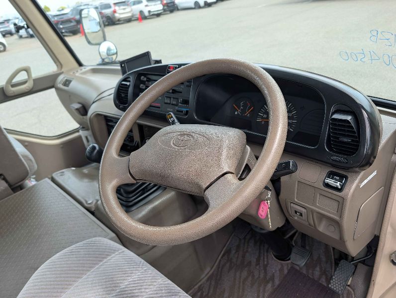  31498  TOYOTA COASTER  2000  