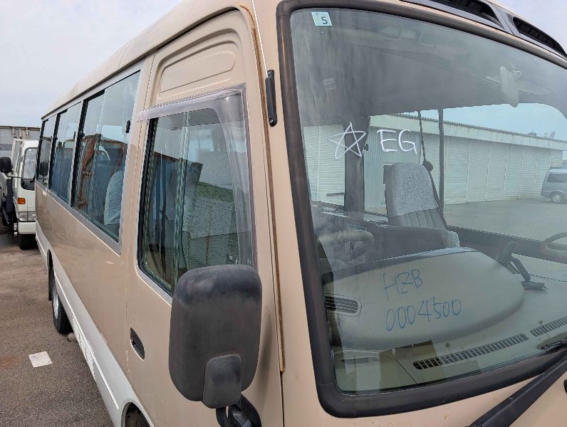  31498  TOYOTA COASTER  2000  