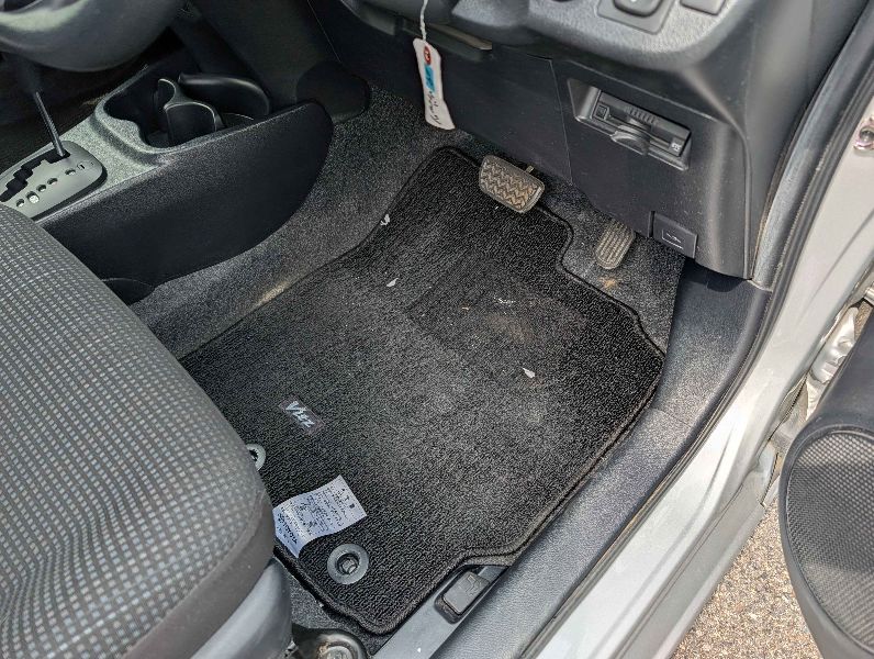  31500  TOYOTA VITZ  2017  