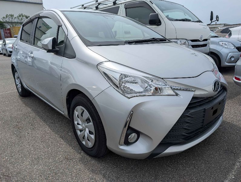  31500  TOYOTA VITZ  2017 