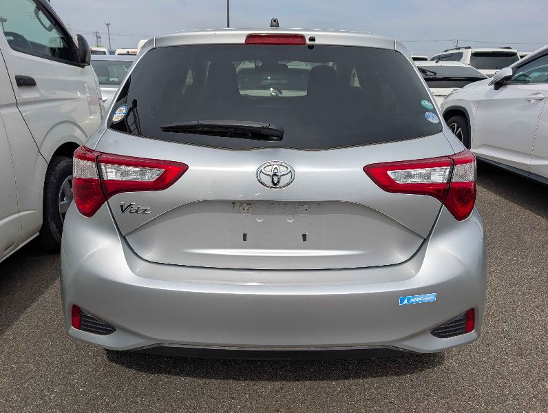  31500  TOYOTA VITZ  2017  