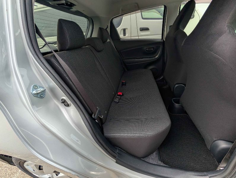  31500  TOYOTA VITZ  2017  