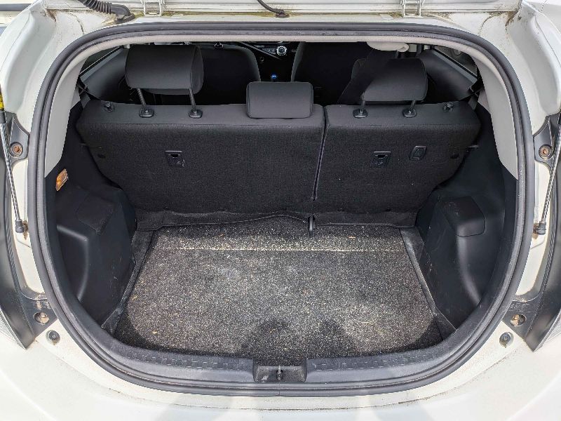  31501  TOYOTA AQUA  2017  
