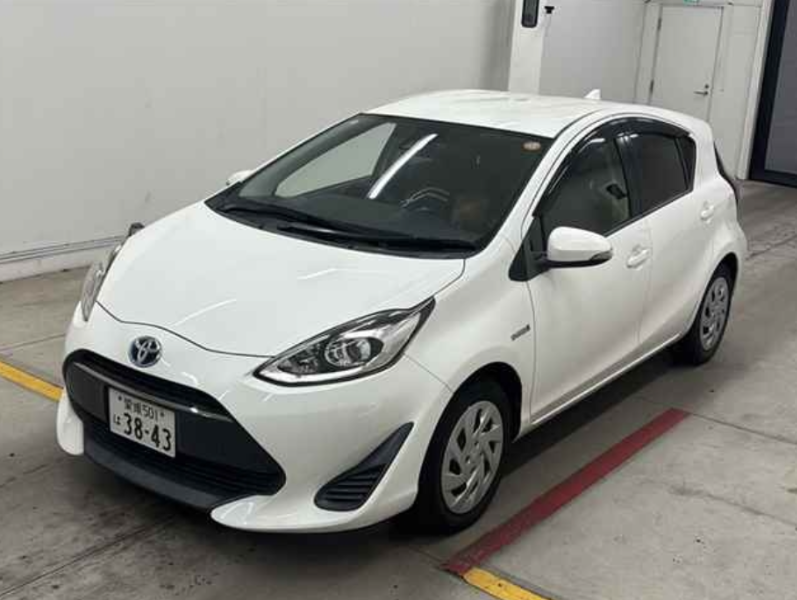  31505  TOYOTA AQUA  2018 