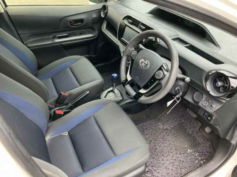  31505  TOYOTA AQUA  2018  
