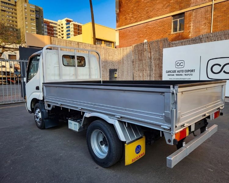  31509  HINO DUTRO TRUCK  2005  