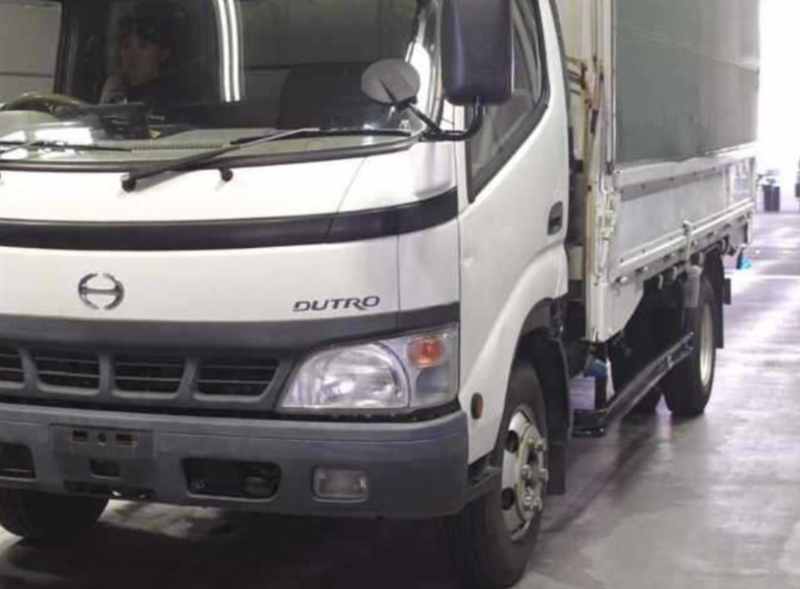 31510  HINO DUTRO  2006  