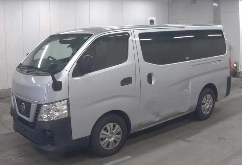  31516  NISSAN CARAVAN  2017  