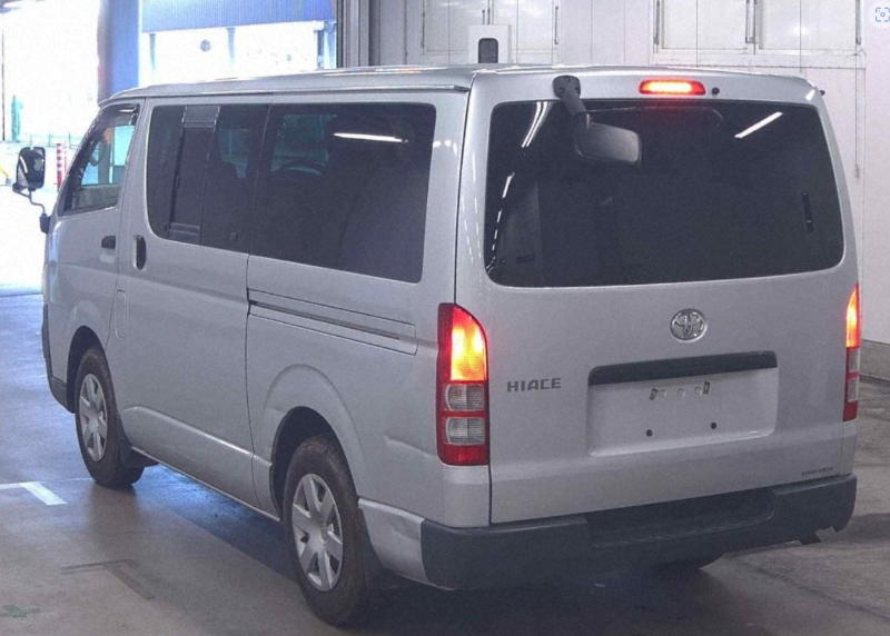  31519  TOYOTA HIACE  2006  