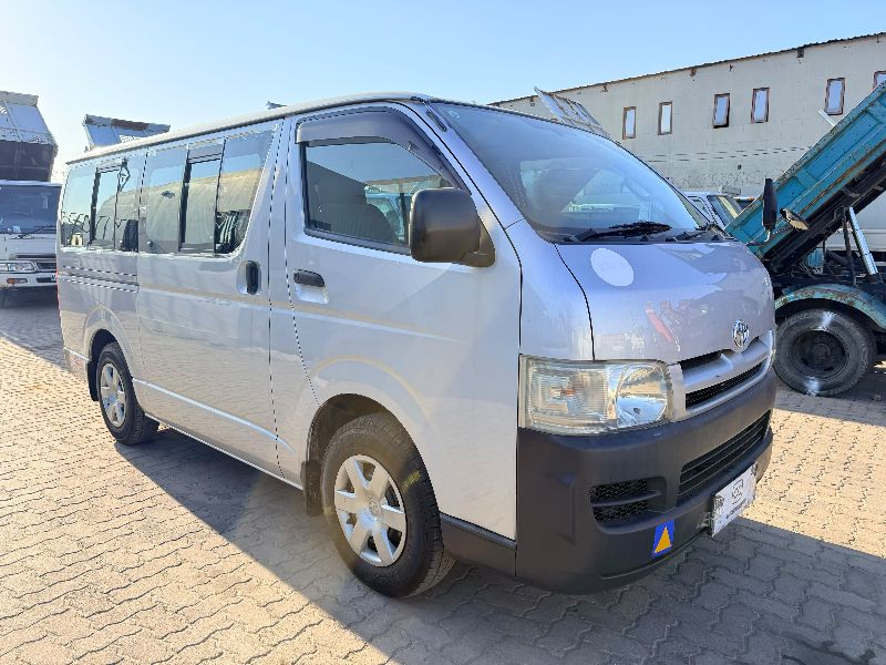  31519  TOYOTA HIACE  2006  