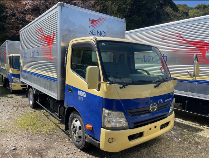  31523  HINO DUTRO  2012 