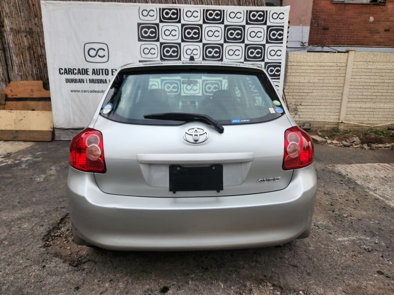  31526  TOYOTA AURIS  2009  